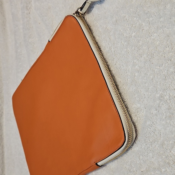 Chloe Orange Leather Pouch with Tassel - Picture 4 of 10